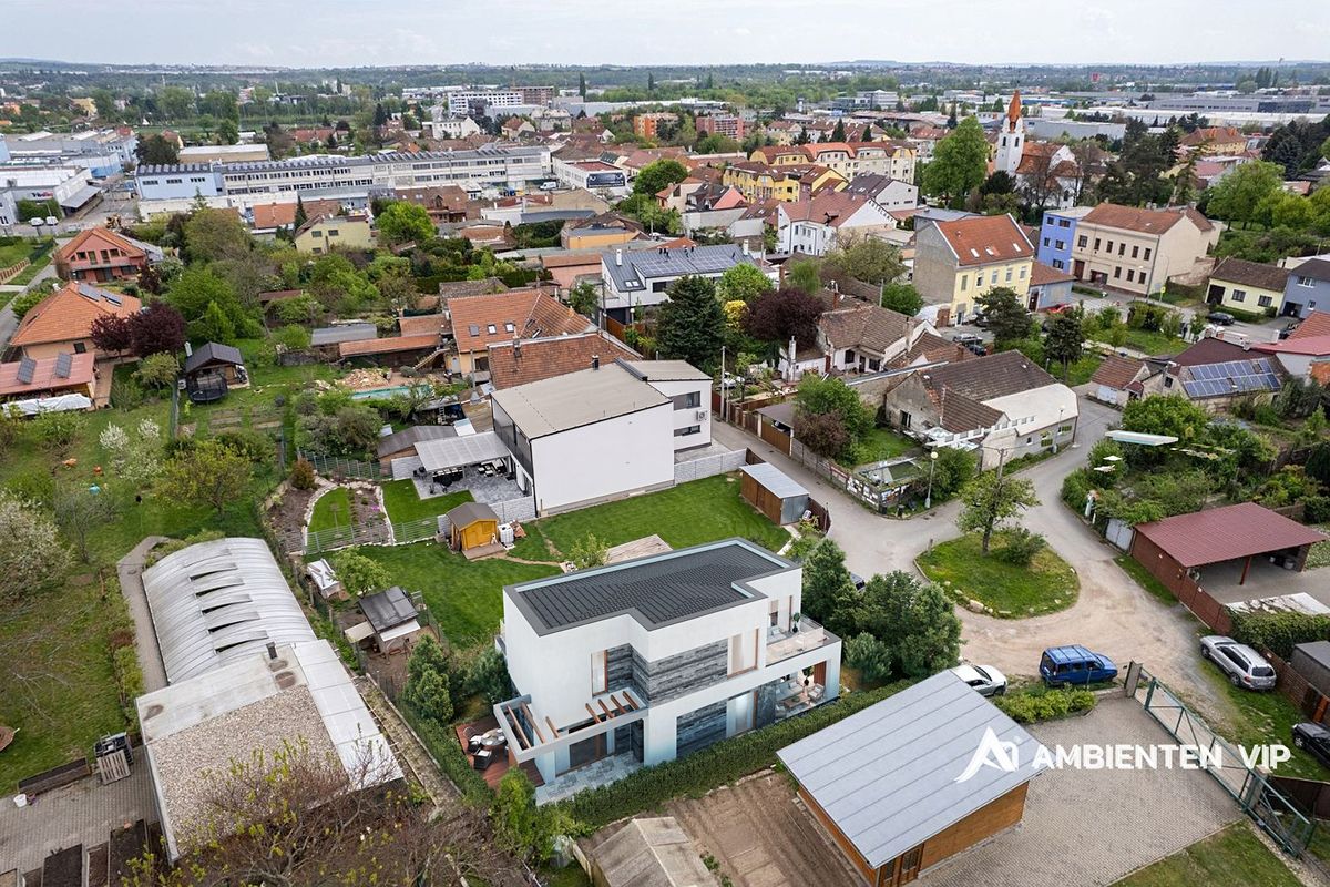 Prodej stavebního pozemku 281 m² – fotografie 2