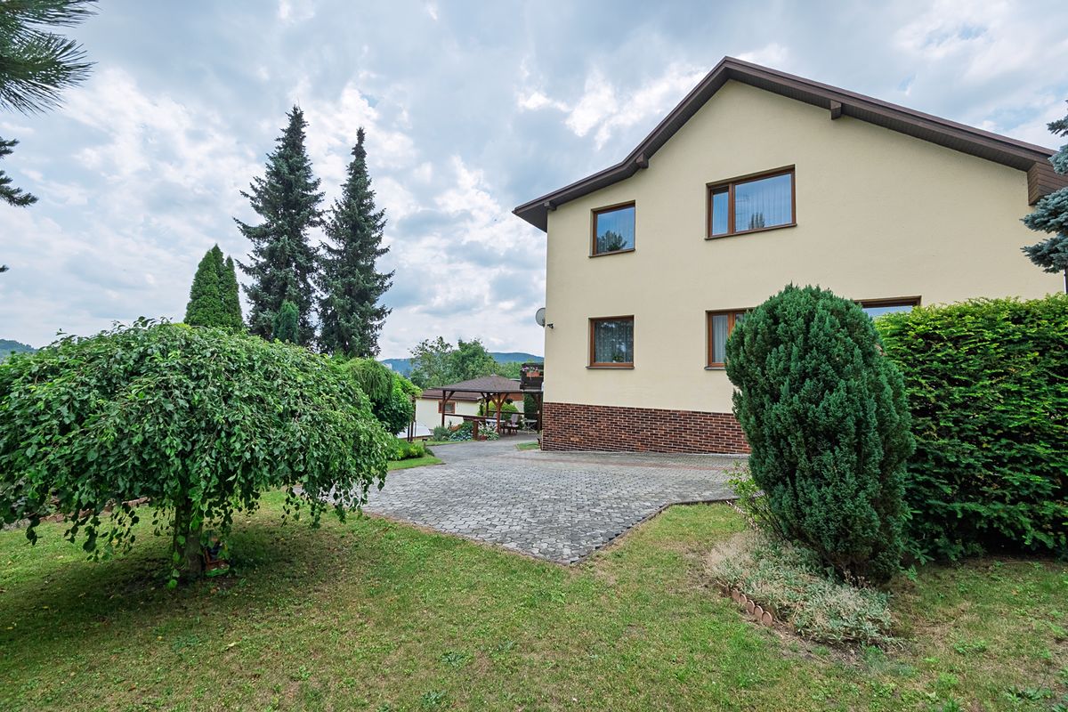 Prodej rodinného domu 420 m², pozemek 2524 m² – fotografie 5