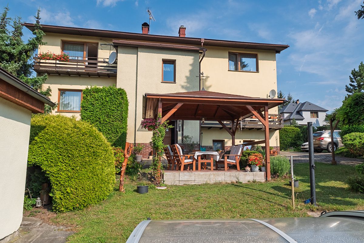 Prodej rodinného domu 420 m², pozemek 2524 m² – fotografie 2