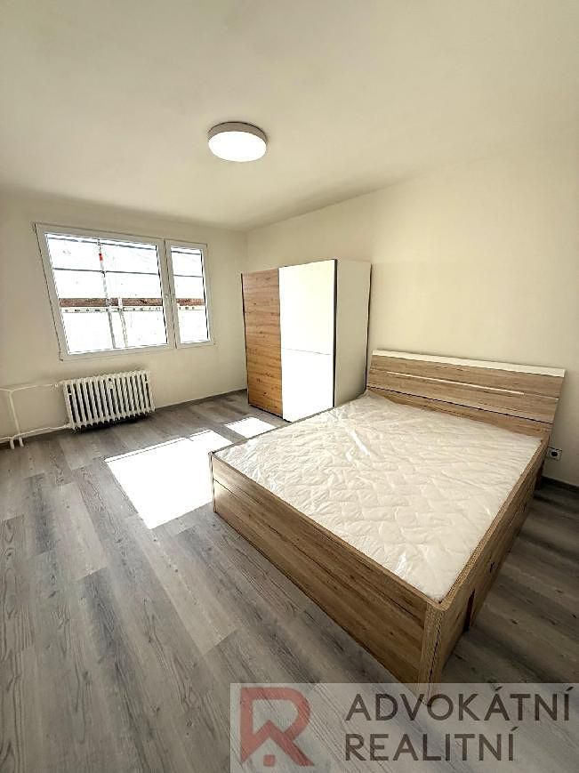 Pronájem bytu 2+kk 36 m² – fotografie 4