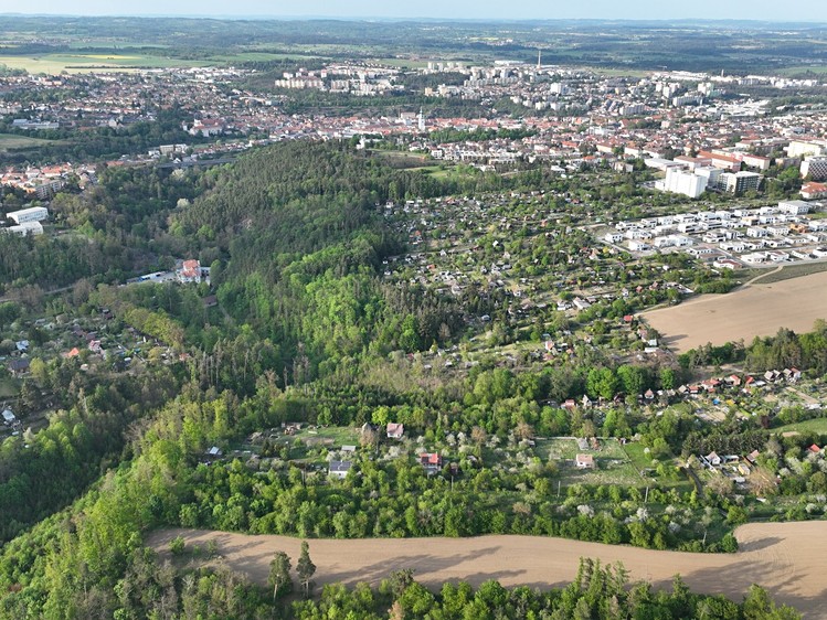 Grundstück zum Kauf, 1.057 m² (2 von 7)