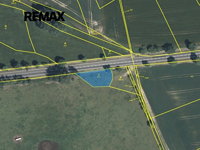 Prodej  komerčního pozemku 598 m²