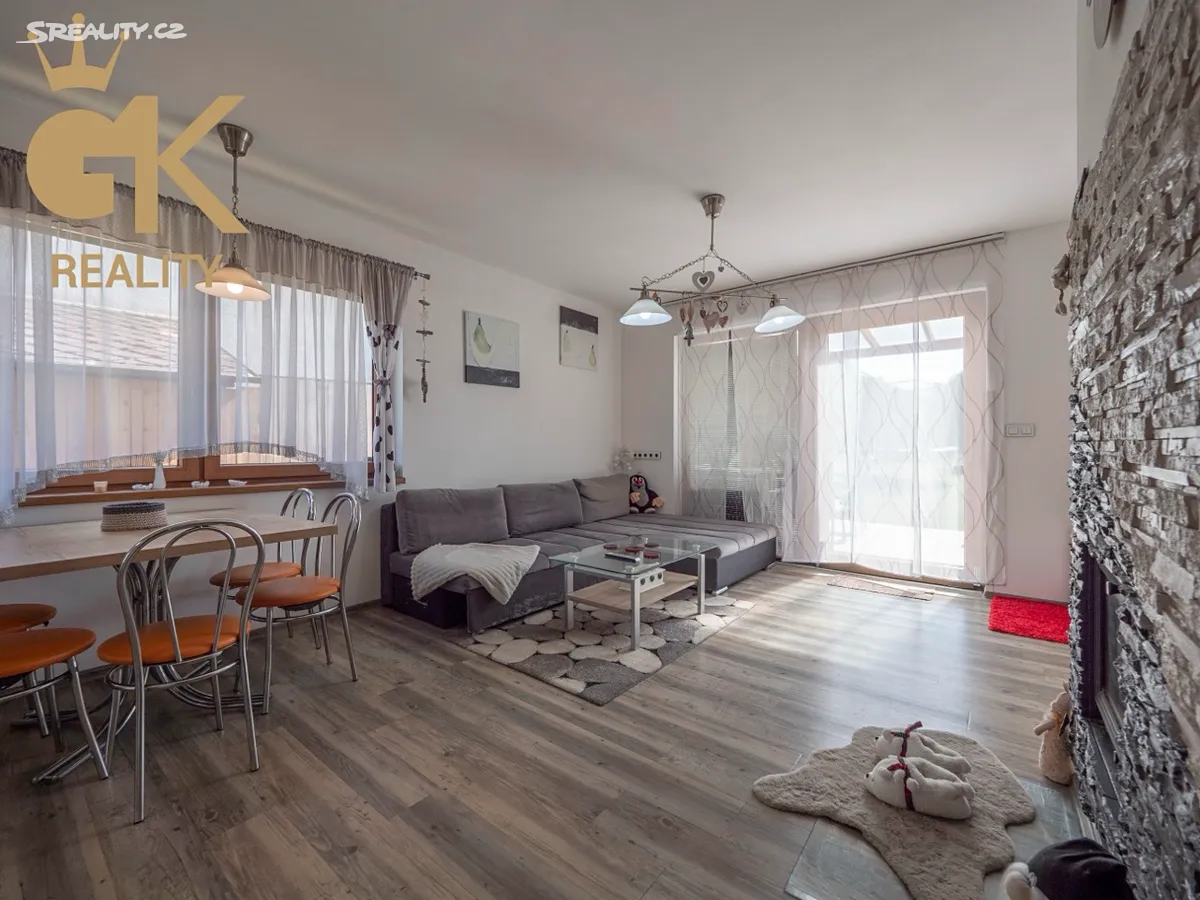 Prodej rodinného domu 90 m², pozemek 675 m² - Widok 6