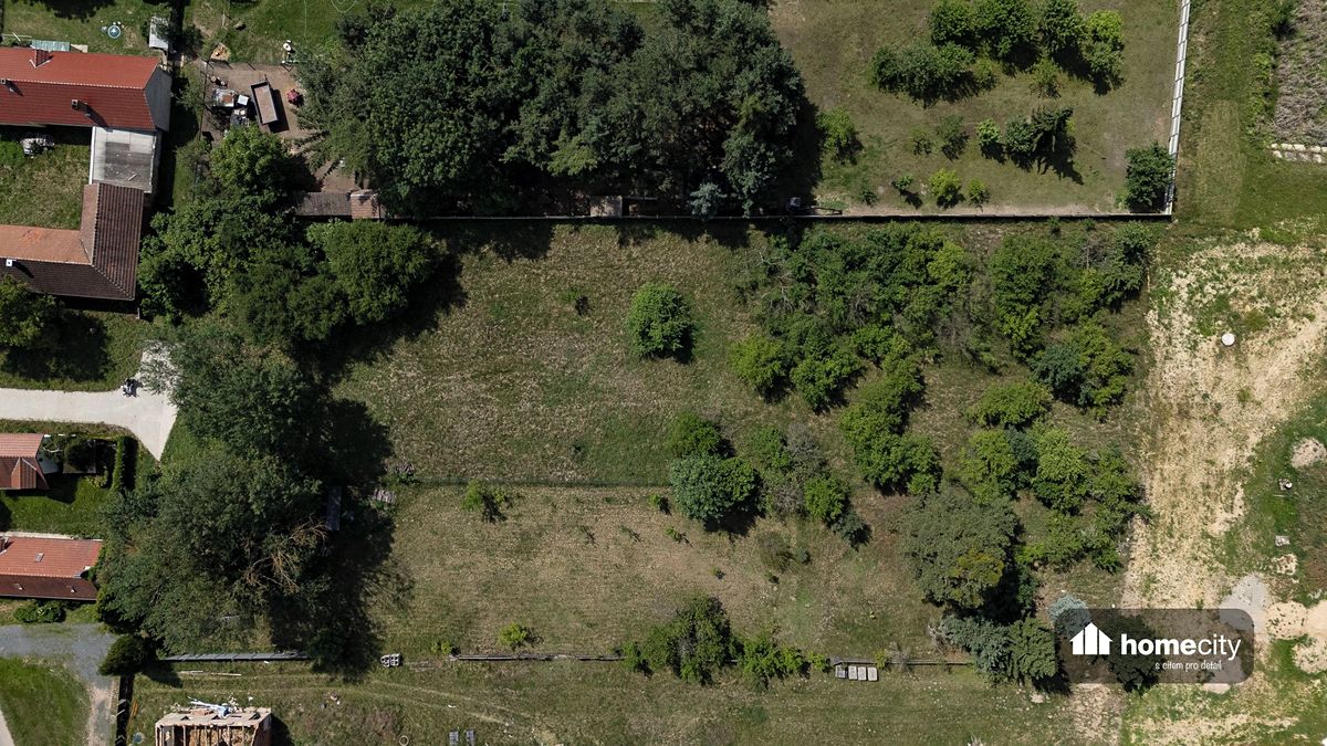 Prodej stavebního pozemku 1828 m²