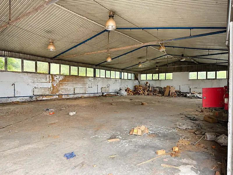 Prodej výrobní haly, prostoru 1600 m², Šumná – náhled fotky 3