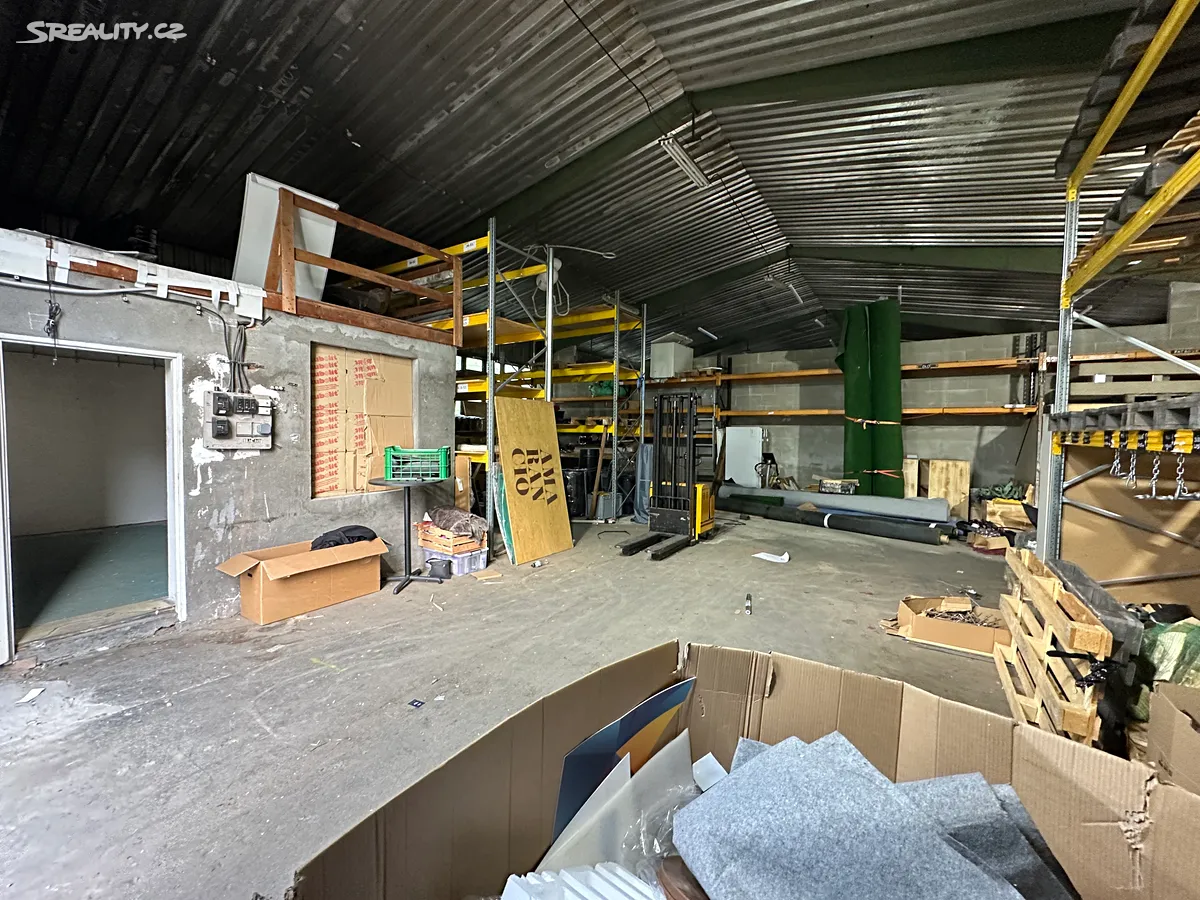 Pronájem skladového prostoru 721 m² – pohled 2