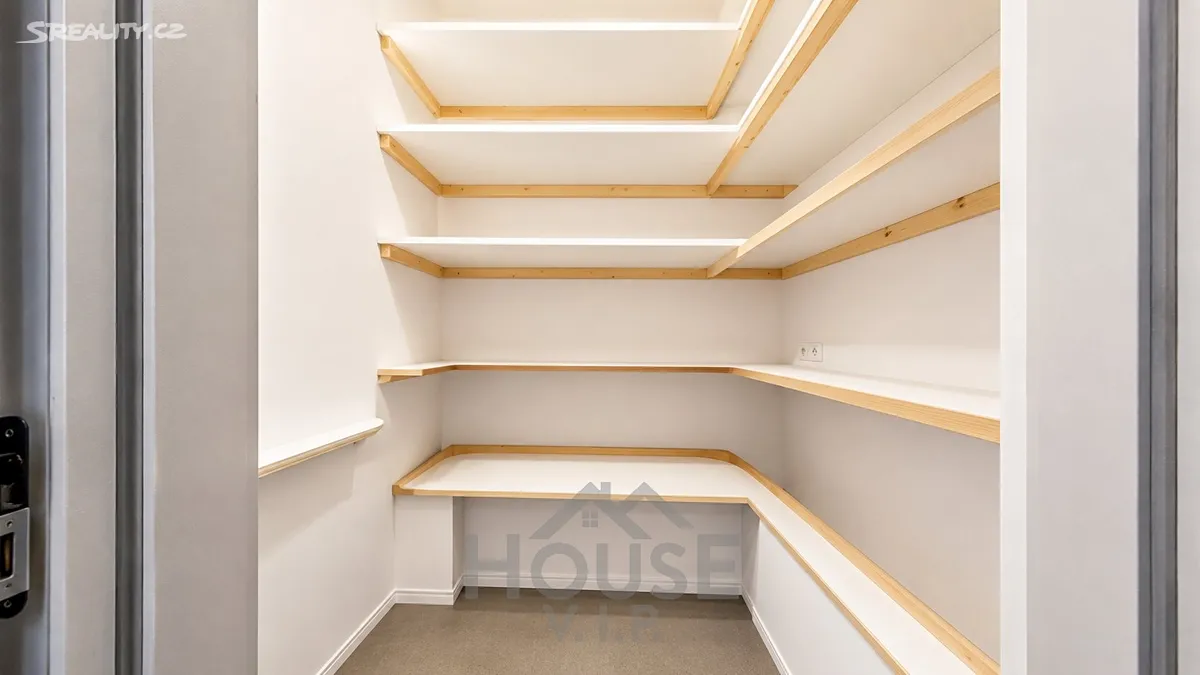 Prodej bytu 2+1 81 m² – další
