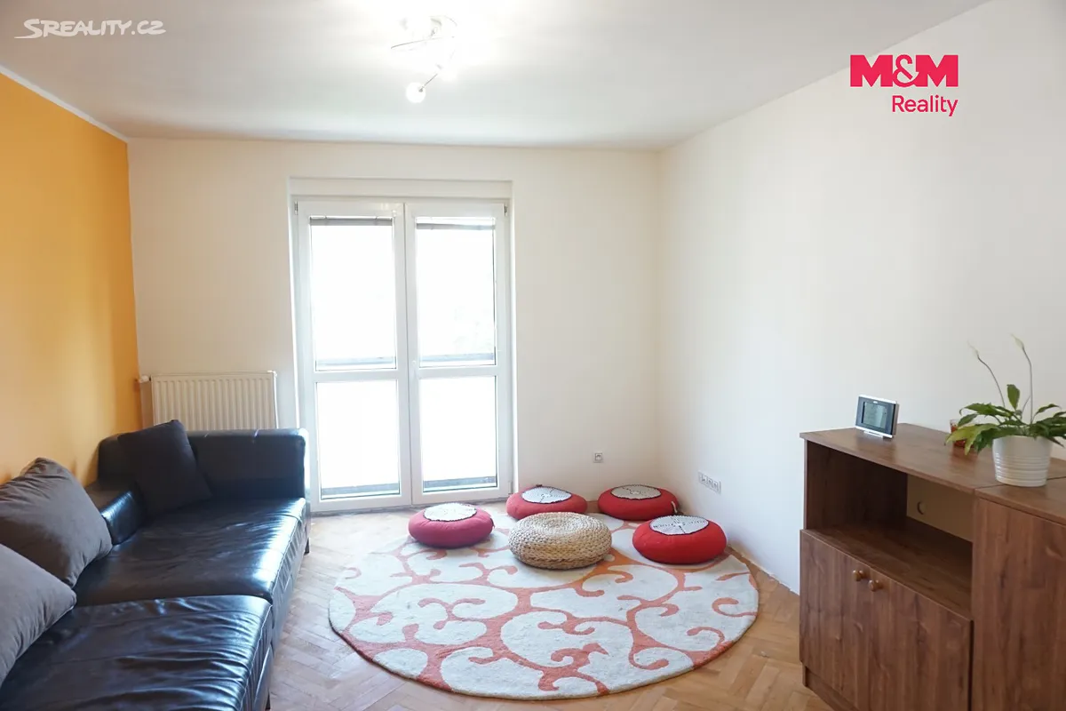 Pronájem bytu 2+1 54 m² – pohled 5