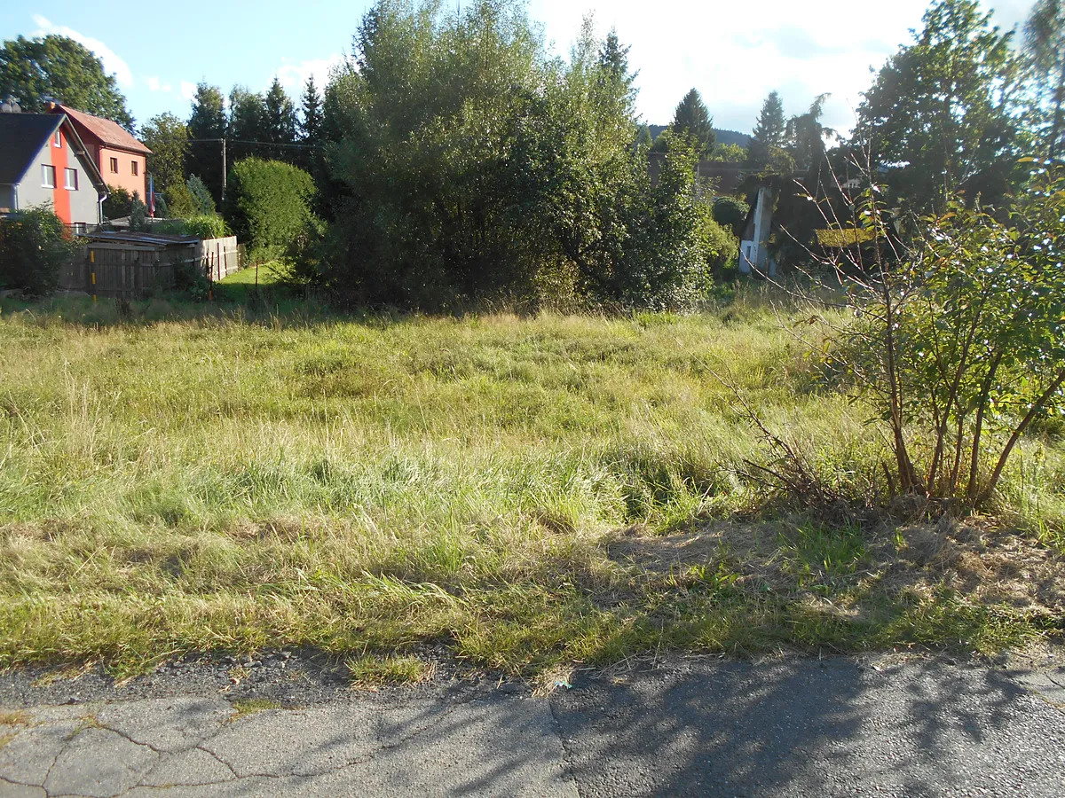 Prodej stavebního pozemku 980 m²