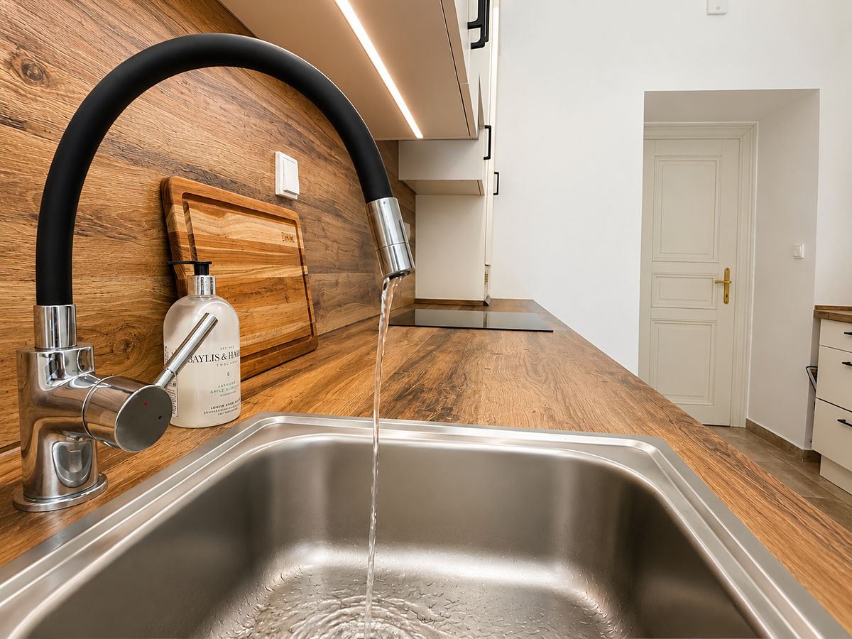 Pronájem bytu 2+1 73 m² – fotografie 3