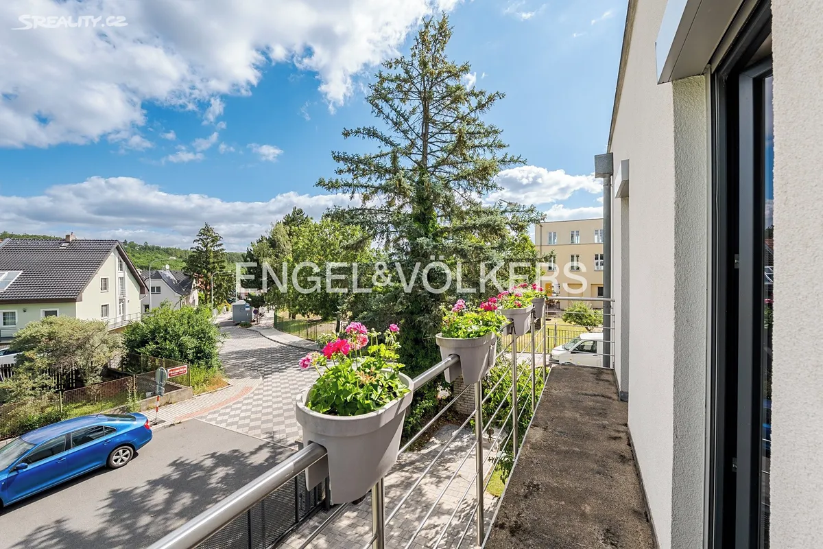 Pronájem rodinného domu 153 m², pozemek 274 m² – pohled 3