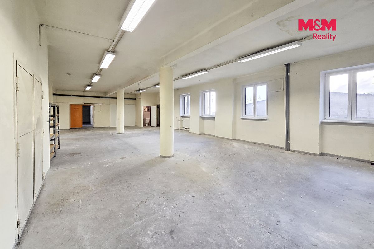 Pronájem obchodního prostoru 157 m² – fotografie 3