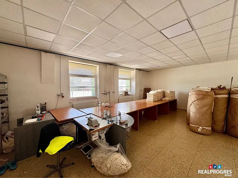 Pronájem skladového prostoru 47 m², Brno – náhled fotky 2