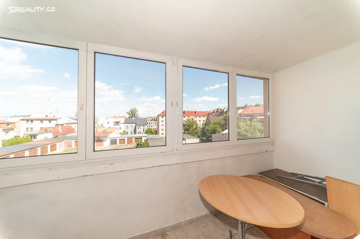 Pronájem bytu 3+kk 85 m² – pohled 6