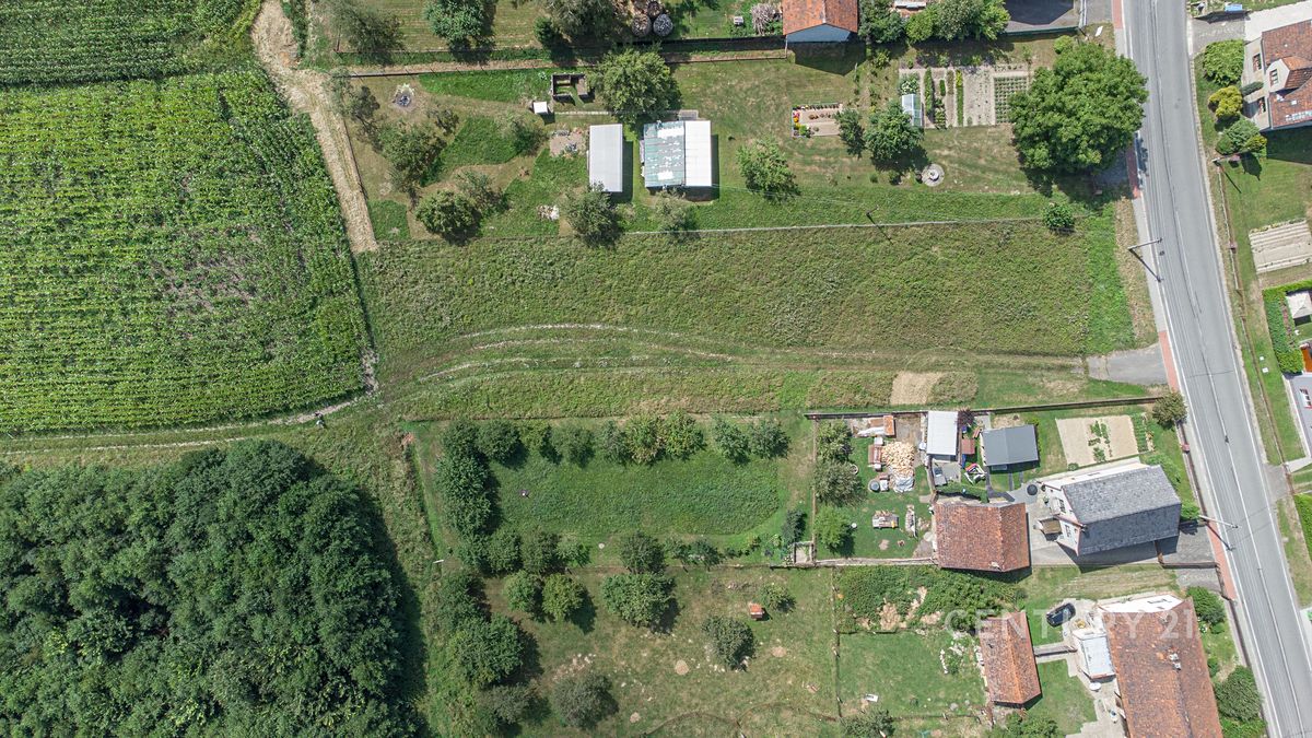 Prodej stavebního pozemku 1260 m² – fotografie 2