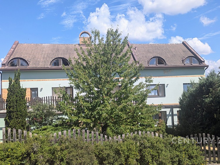 Prodej komerčního prostoru, 457 m² (2 z 32)