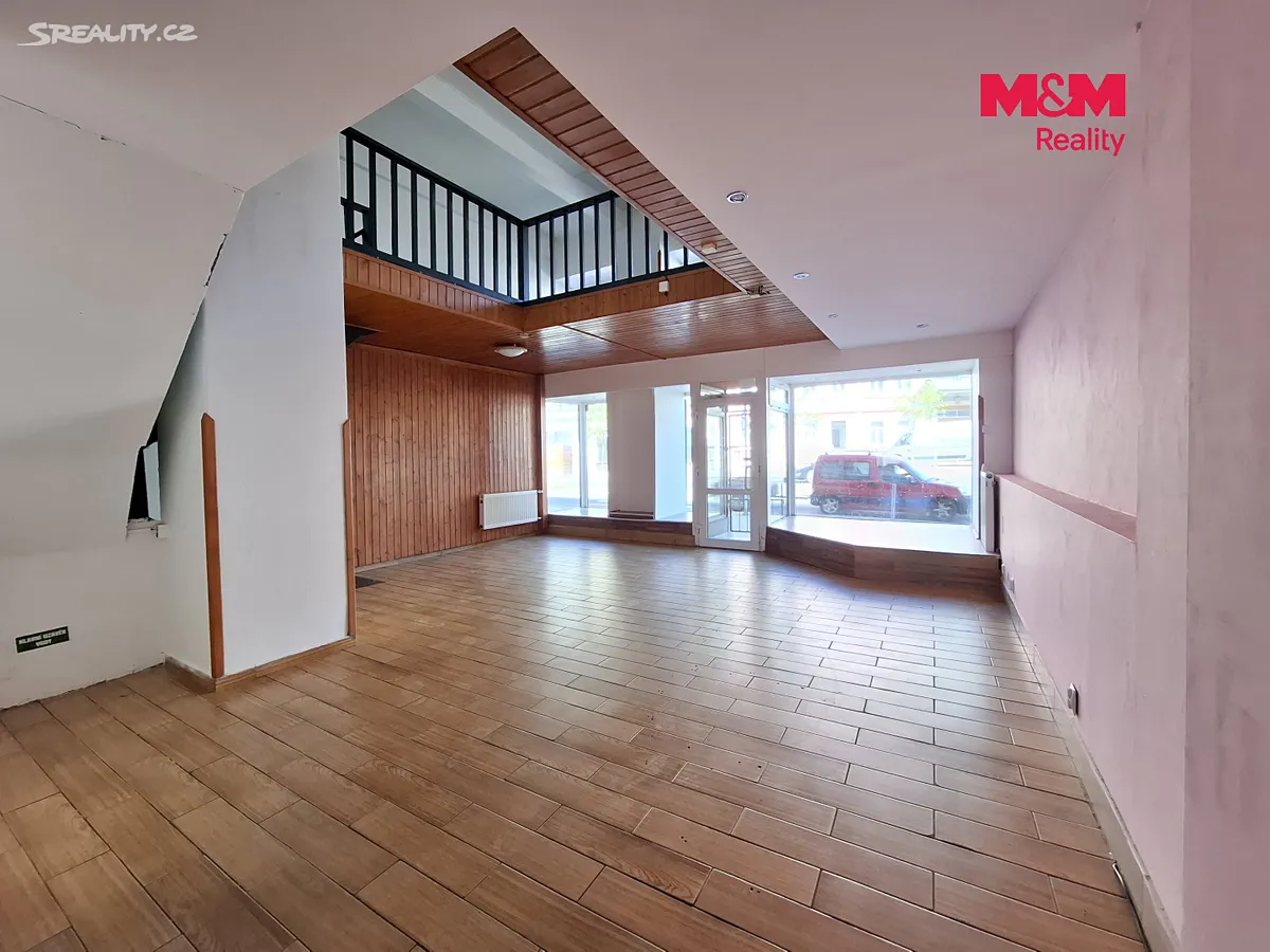 Pronájem obchodního prostoru 120 m² – pohled 2