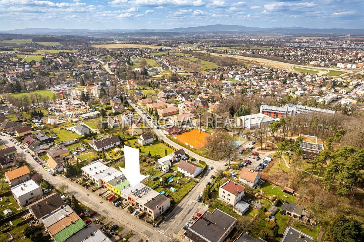 Prodej rodinného domu 331 m², pozemek 331 m² – fotografie 3
