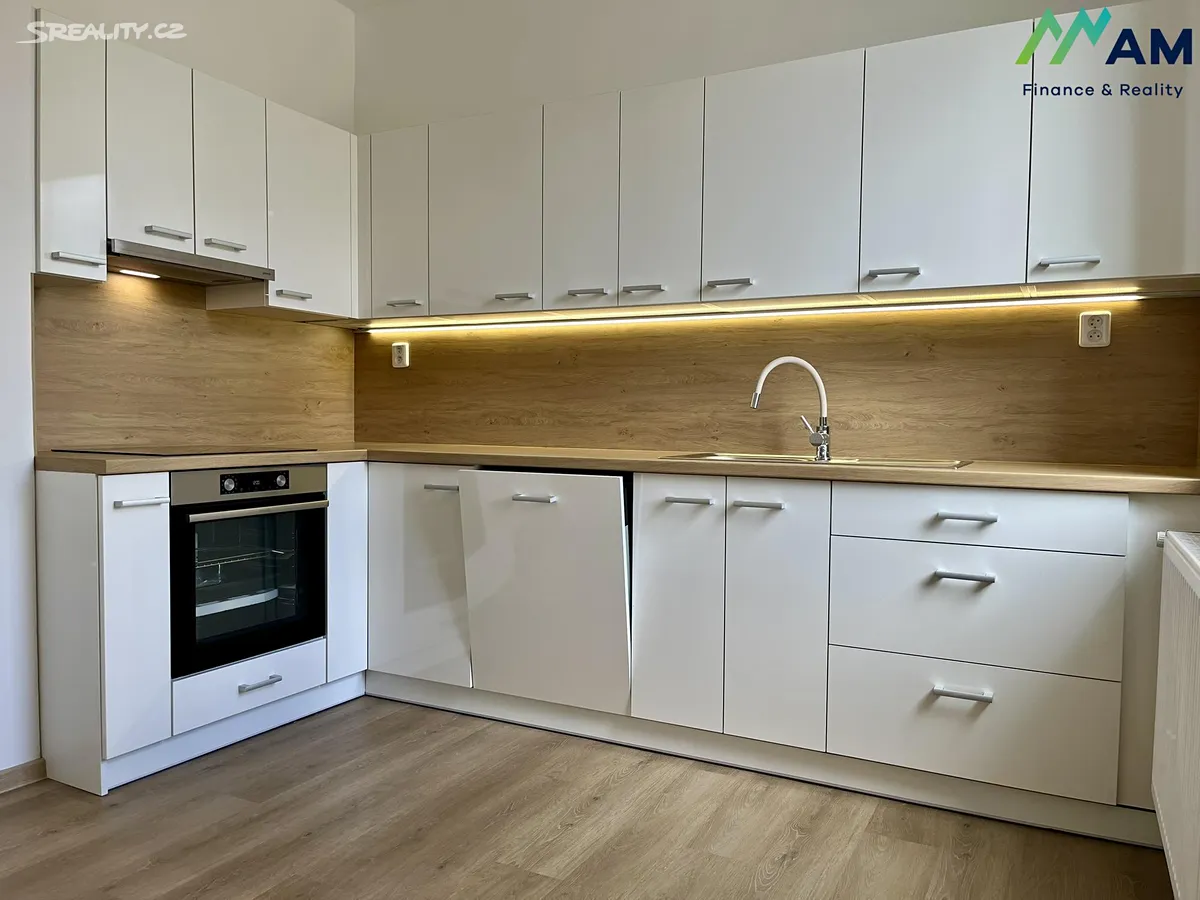 Prodej bytu 3+1 84 m², Třinec