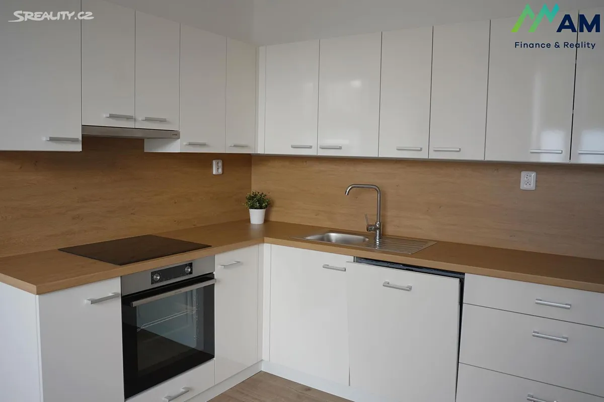 Prodej bytu 3+kk 81 m², Třinec