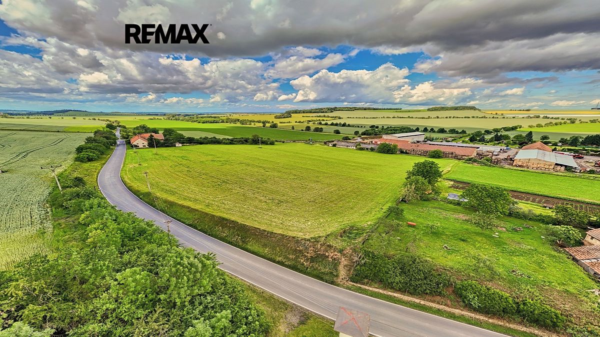 Prodej stavebního pozemku 849 m² – fotografie 5