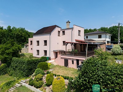 Prodej  rodinného domu 265 m², pozemek 1 277 m²