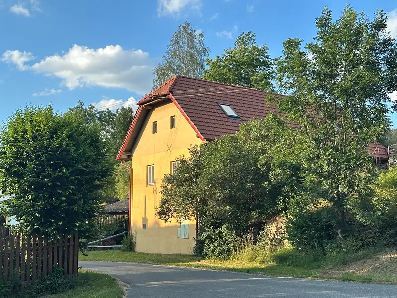 Prodej rodinného domu 130 m², pozemek 702 m², Čmelíny – náhled fotky 1