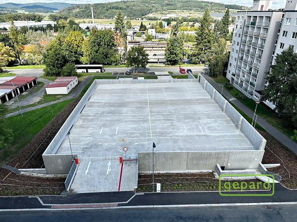 Pronájem garážového stání 13 m²