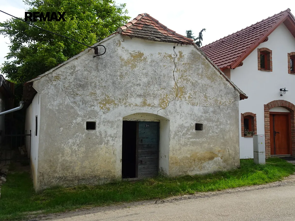 Prodej vinného sklepa 45 m²