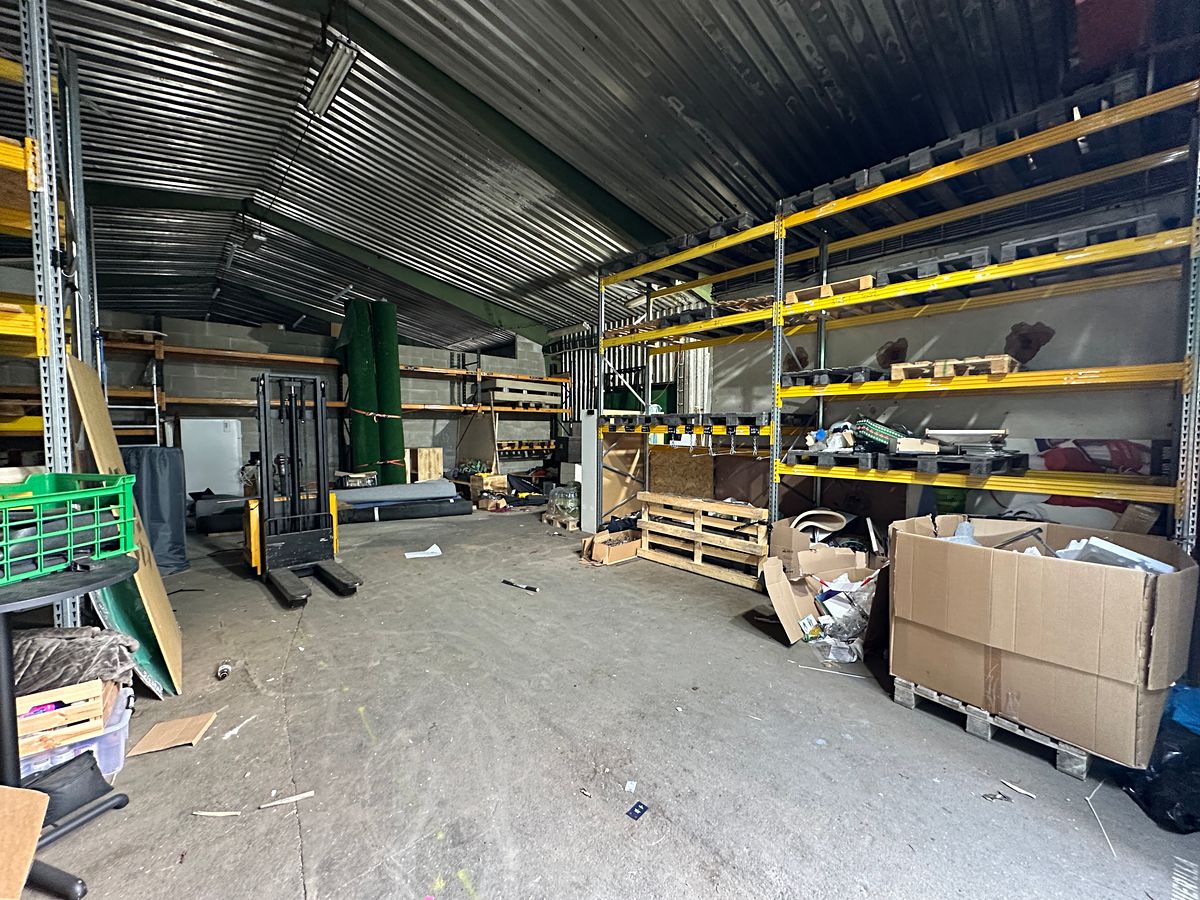 Pronájem skladového prostoru 721 m²