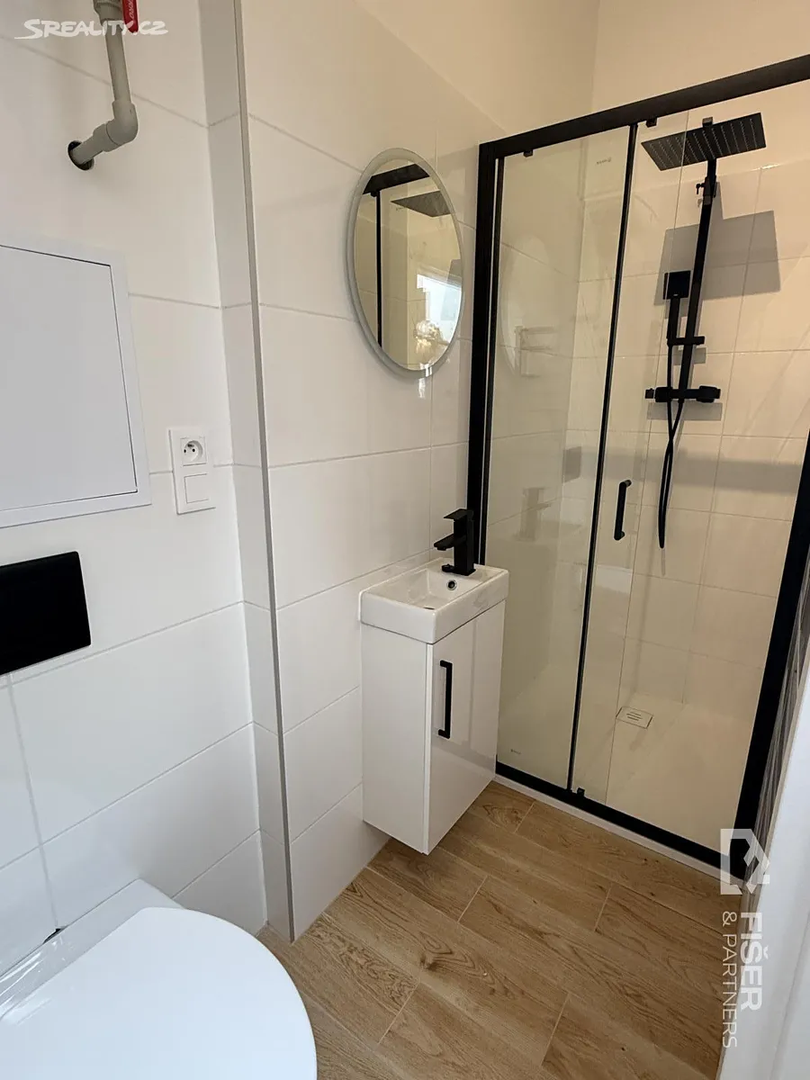 Pronájem bytu 1+kk 26 m² – pohled 6