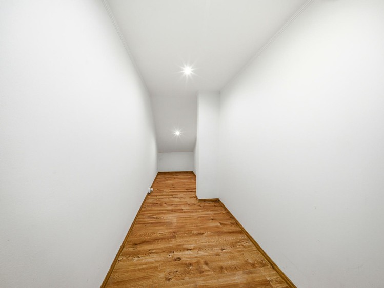 Будинок на продаж, 250 м² (9 з 20)