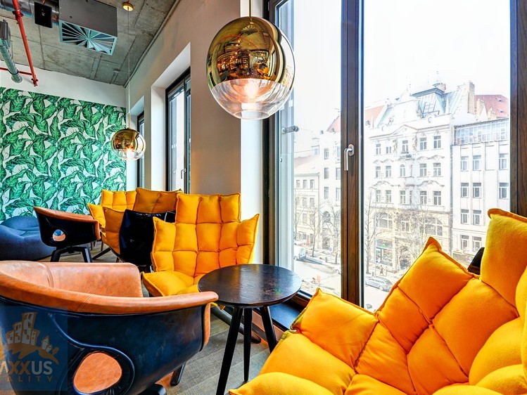 Комерційне приміщення в оренду, 13 м² (11 з 30)