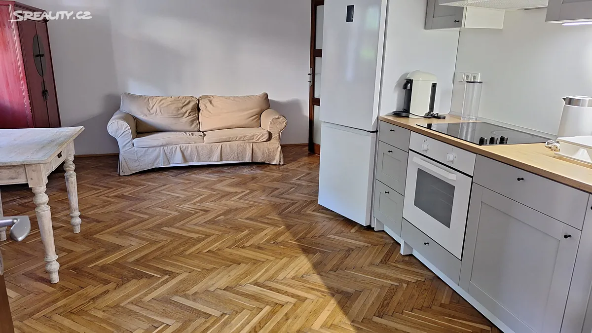 Pronájem bytu 2+kk 55 m², Praha