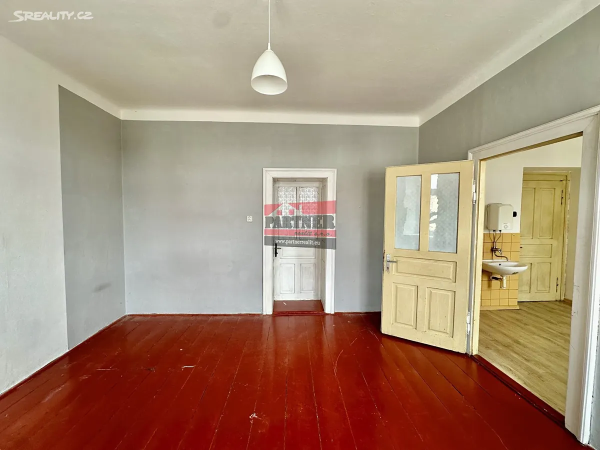 Prodej rodinného domu 190 m², pozemek 243 m² – pohled 3