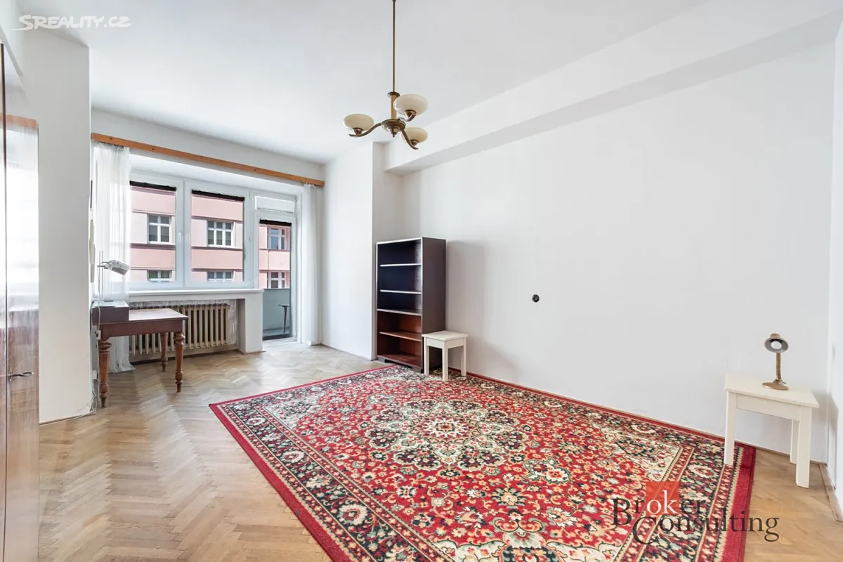 Pronájem bytu 1+1 56 m², Brno