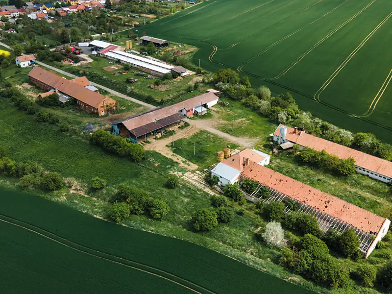 Pronájem zemědělské usedlosti 2000 m², pozemek 20000 m², Morkovice-Slížany – náhled fotky 1