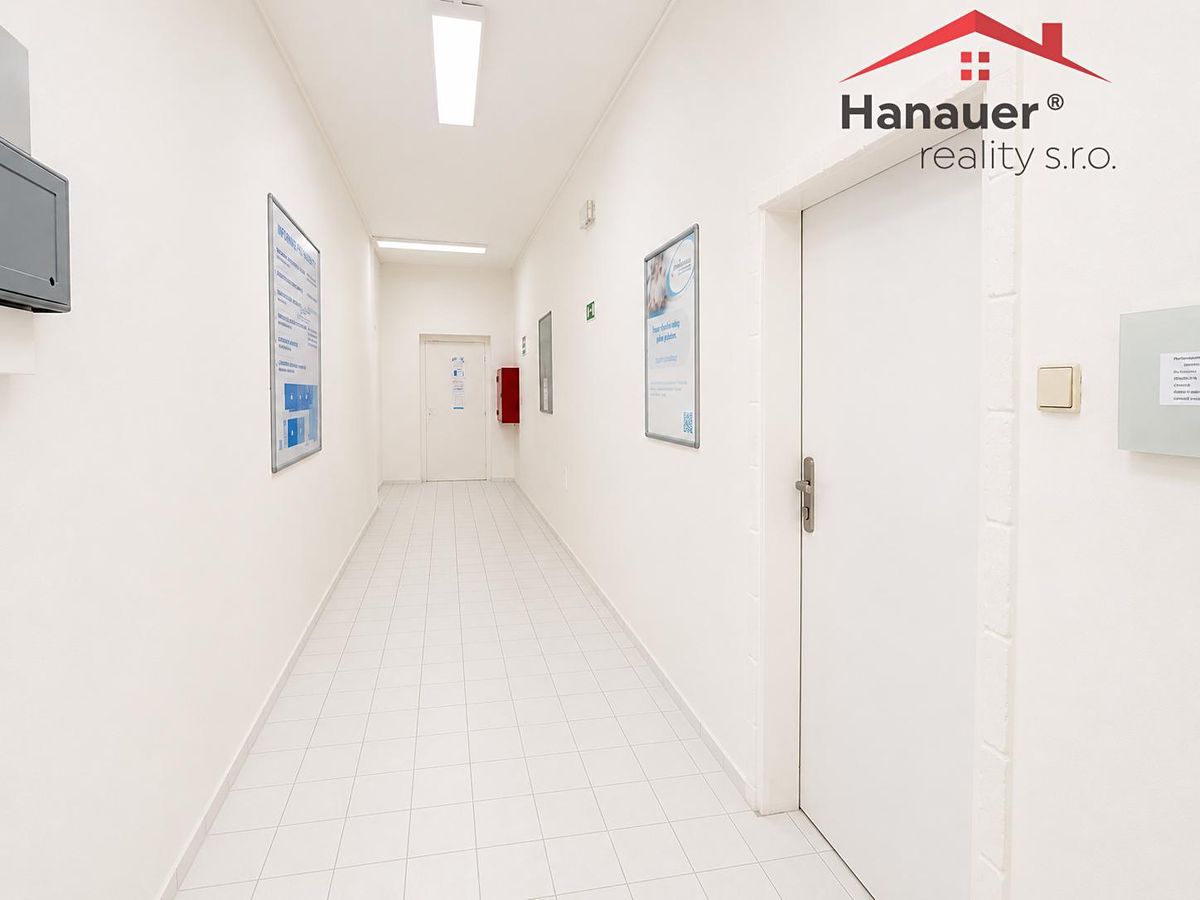 Pronájem ordinace 127 m² – fotografie 2