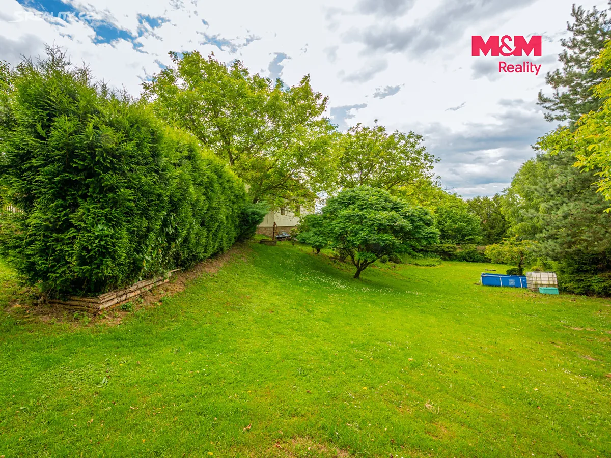 Prodej rodinného domu 140 m², pozemek 2049 m² – další
