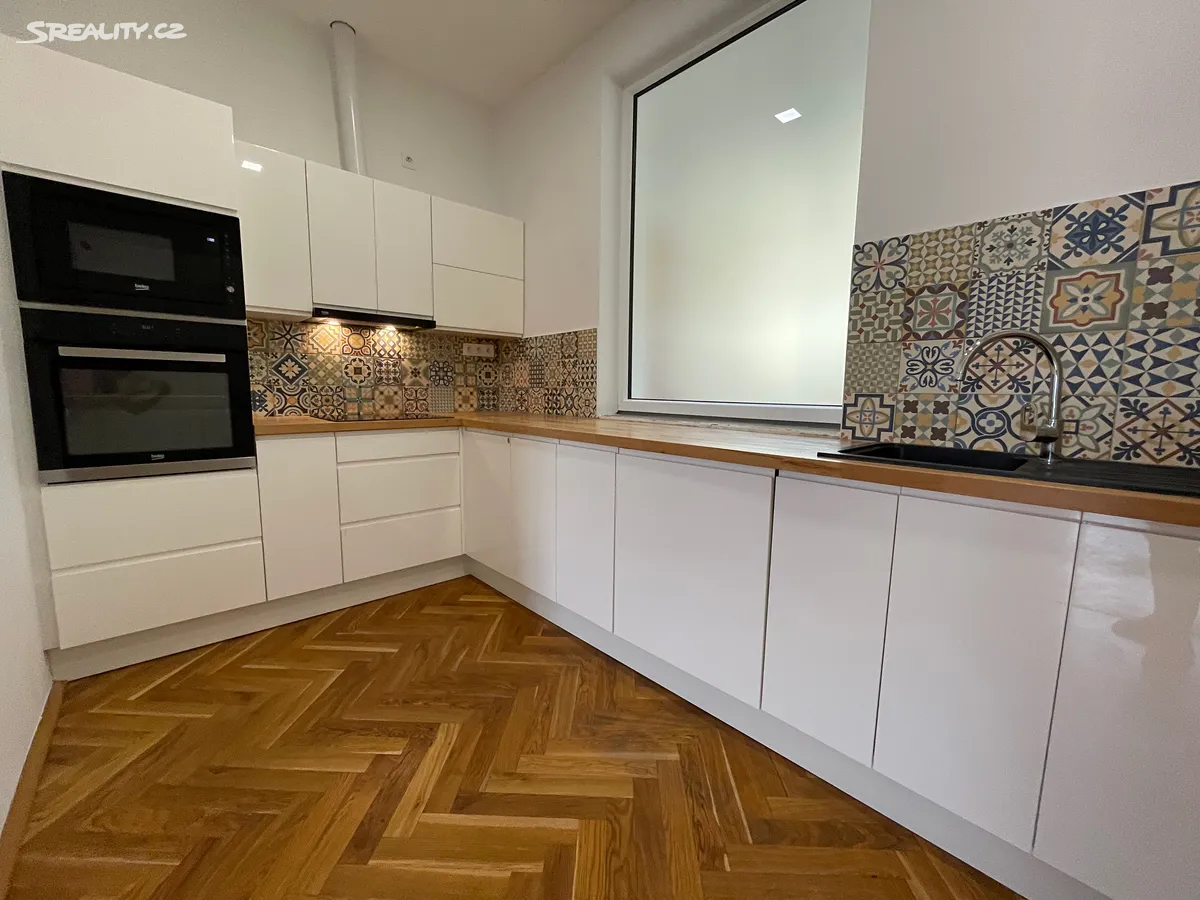 Pronájem bytu 2+kk 71 m², Znojmo