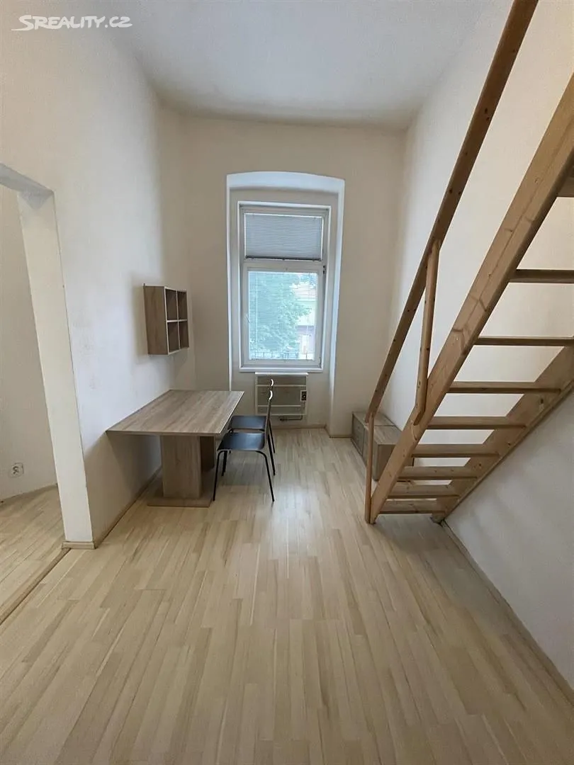 Pronájem bytu 1+kk 22 m² – pohled 4