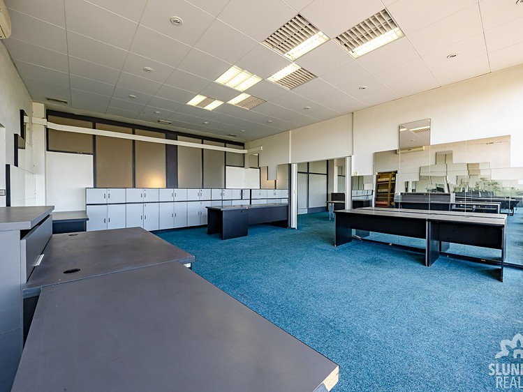 Комерційне приміщення в оренду, 8 000 м² (25 з 41)