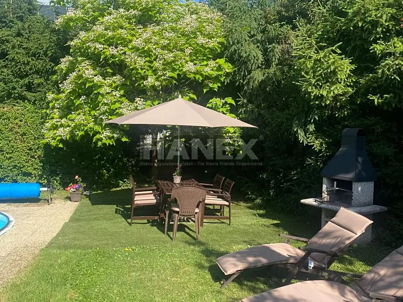 Prodej rodinného domu 192 m², pozemek 925 m², Statenice – náhled fotky 3