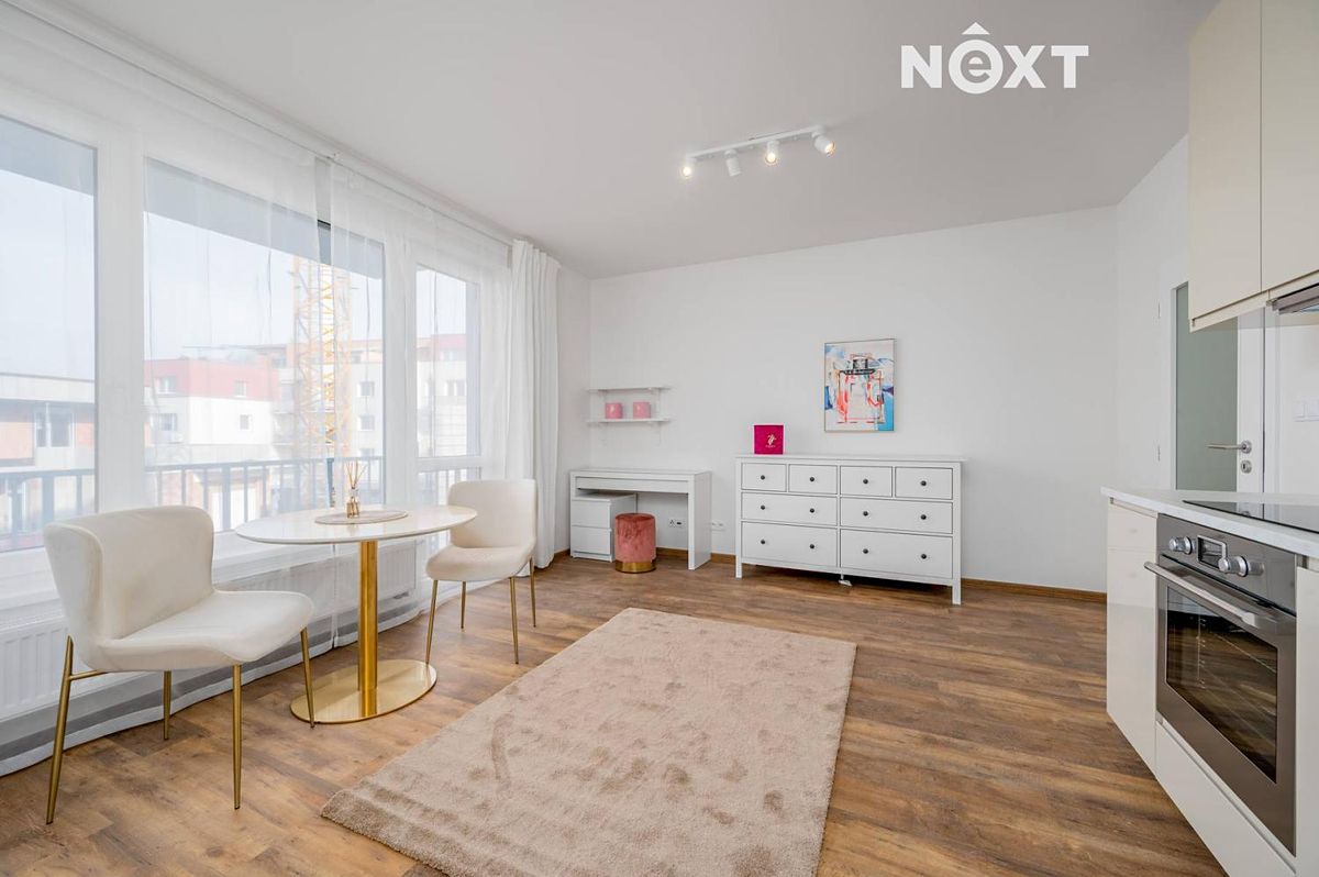 Pronájem bytu 1+kk 32 m²