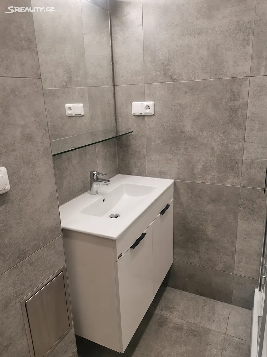 Pronájem bytu 2+kk 48 m² – pohled 5