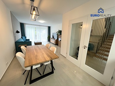 Prodej  rodinného domu 194 m², pozemek 149 m²