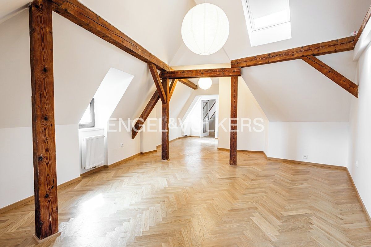 Pronájem bytu 2+kk 75 m²