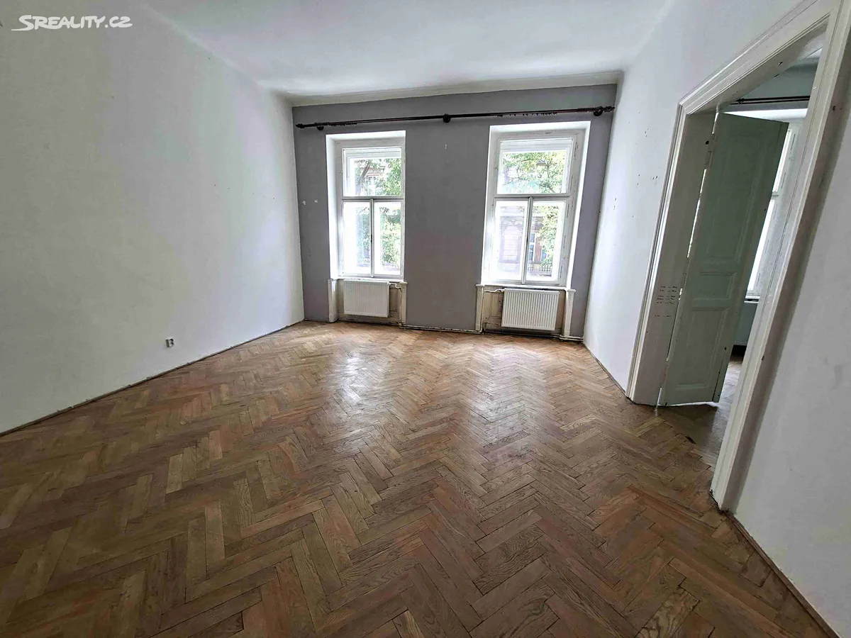 Pronájem bytu 3+1 90 m², Praha