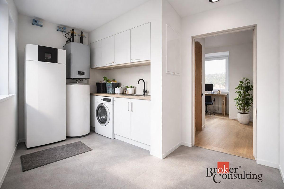 Prodej rodinného domu 121 m², pozemek 950 m² – fotografie 2