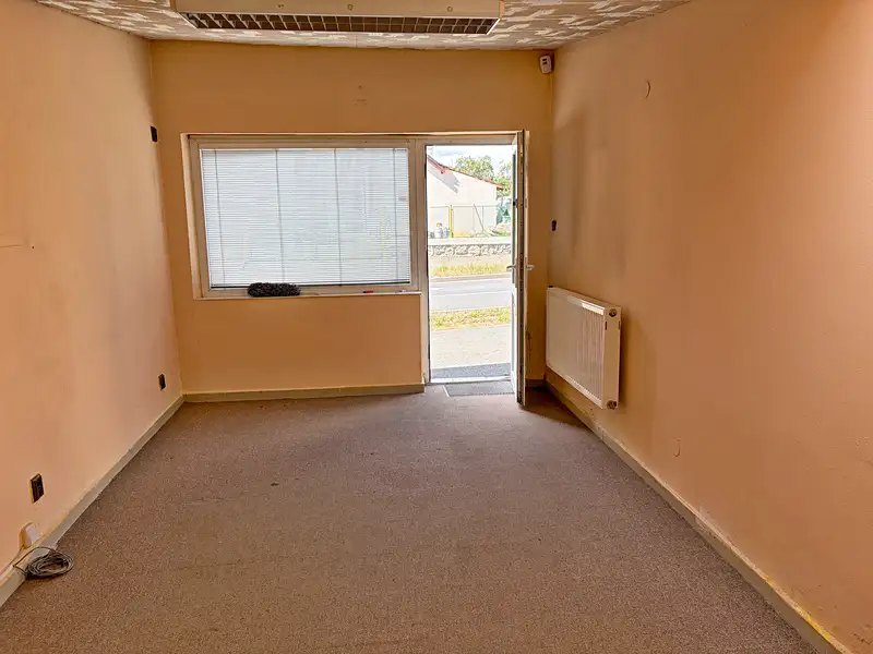 Pronájem obchodního prostoru 50 m², Horšovský Týn – náhled fotky 2
